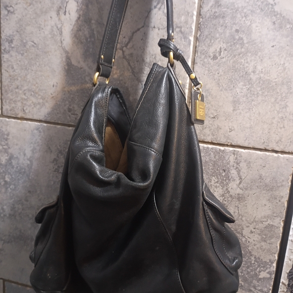 Liz Claiborne Black Leather Shoulder Bag - Picture 2 of 2